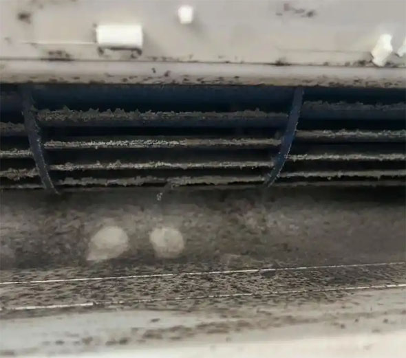 铜陵空调吹的风有股烧焦味是怎么回事